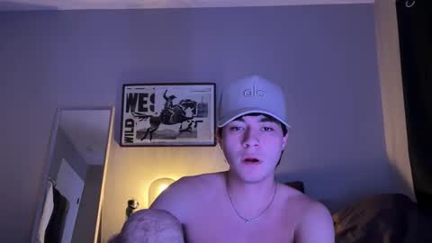 hungc0llegejock online show from October 28, 1:42 am