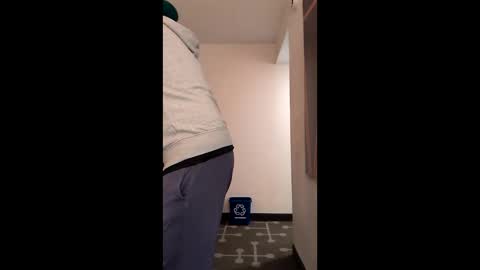 hungitalian40 online show from January 8, 2:58 am