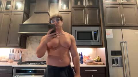 hungkingg22 online show from April 16, 2:51 pm