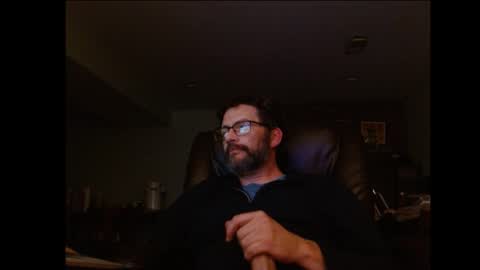 Snapshot of hunglonelyguy chatting on April 30, 2:51 am LonelyGuy online show from April 30, 2:51 am