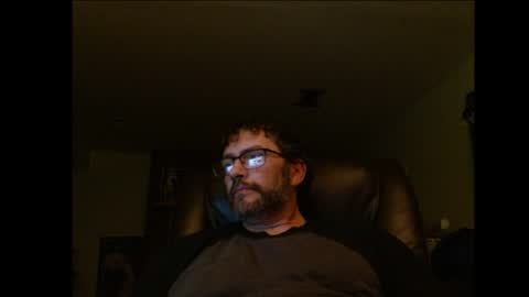 Snapshot of hunglonelyguy chatting on July 16, 3:01 am LonelyGuy online show from July 16, 3:01 am