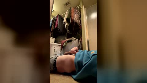 hungonthewall33 online show from February 7, 11:14 am