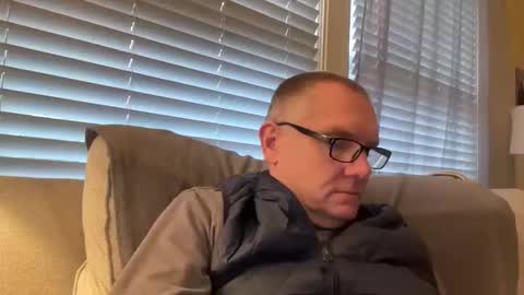 Snapshot of hungron9 chatting on November 20, 1:22 pm AARON online show from November 20, 1:22 pm