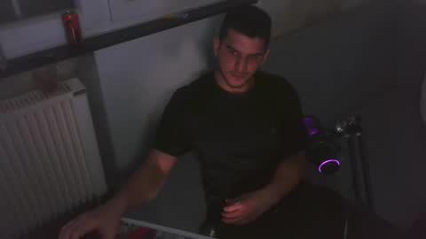 Snapshot of hungryboyyb chatting on December 21, 2:57 pm LittleDevilXo1999 online show from December 21, 2:57 pm