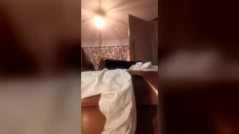hungsimon1567 online show from June 20, 10:23 pm