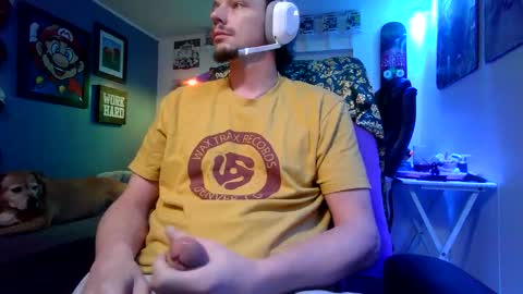 hungtxcock92 online show from December 19, 2:51 am