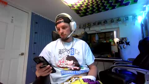 hungtxcock92 online show from April 22, 10:44 pm