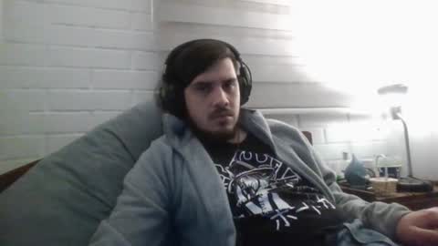 Snapshot of hungweeb chatting on June 11, 4:32 am Rod online show from June 11, 4:32 am