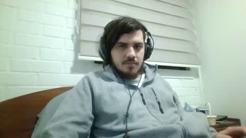 Snapshot of hungweeb chatting on June 15, 1:19 am Rod online show from June 15, 1:19 am