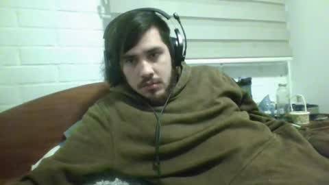 Snapshot of hungweeb chatting on June 24, 2:32 am Rod online show from June 24, 2:32 am