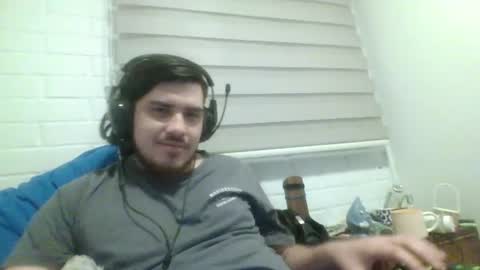 Snapshot of hungweeb chatting on July 12, 3:52 am Rod online show from July 12, 3:52 am