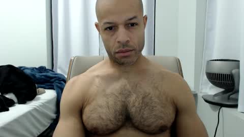 Snapshot of hungxpert chatting on February 18, 1:21 am hungxpert online show from February 18, 1:21 am