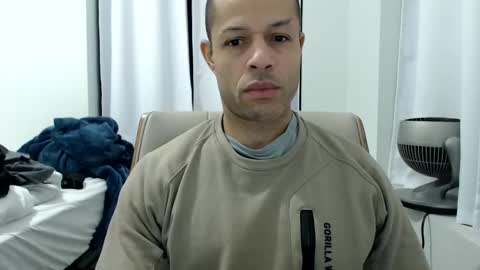 Snapshot of hungxpert chatting on March 10, 4:38 am hungxpert online show from March 10, 4:38 am