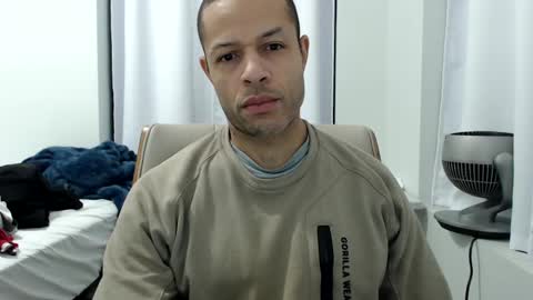 Snapshot of hungxpert chatting on March 11, 7:37 am hungxpert online show from March 11, 7:37 am