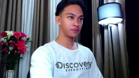 hunk_edward online show from July 24, 12:14 pm