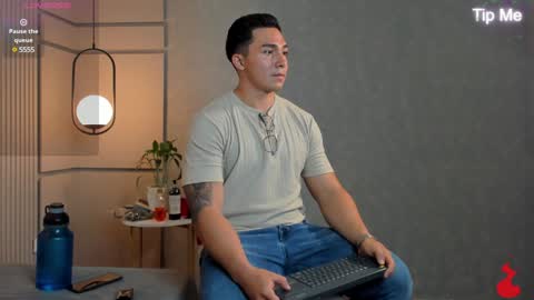Snapshot of hunk_ryan chatting on December 1, 8:31 pm hunk_ryan online show from December 1, 8:31 pm