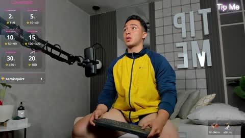 Snapshot of hunk_ryan chatting on December 23, 3:55 pm hunk_ryan online show from December 23, 3:55 pm