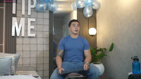 Snapshot of hunk_ryan chatting on January 20, 1:32 pm hunk_ryan online show from January 20, 1:32 pm
