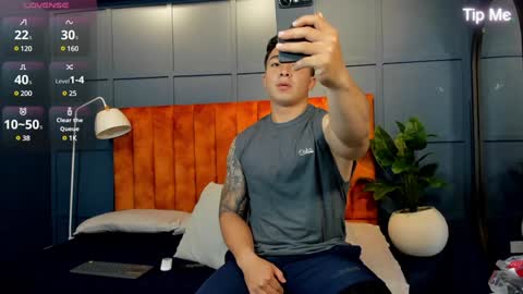 Snapshot of hunk_ryan chatting on February 5, 12:17 pm hunk_ryan online show from February 5, 12:17 pm