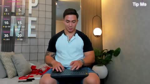 Snapshot of hunk_ryan chatting on February 16, 6:32 pm hunk_ryan online show from February 16, 6:32 pm