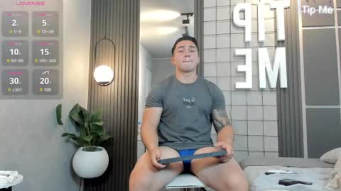 Snapshot of hunk_ryan chatting on February 25, 12:24 pm hunk_ryan online show from February 25, 12:24 pm