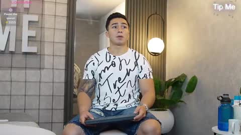 Snapshot of hunk_ryan chatting on February 26, 12:14 pm hunk_ryan online show from February 26, 12:14 pm