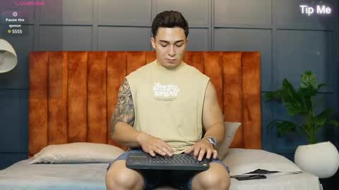 Snapshot of hunk_ryan chatting on March 12, 11:42 am hunk_ryan online show from March 12, 11:42 am