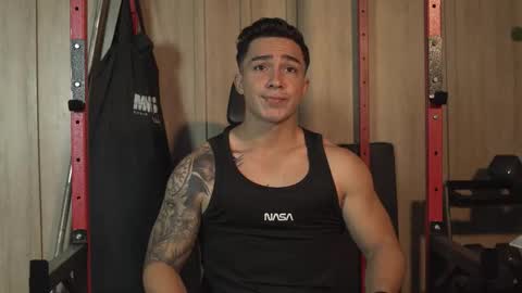 Snapshot of hunk_ryan chatting on October 6, 12:35 pm hunk_ryan online show from October 6, 12:35 pm