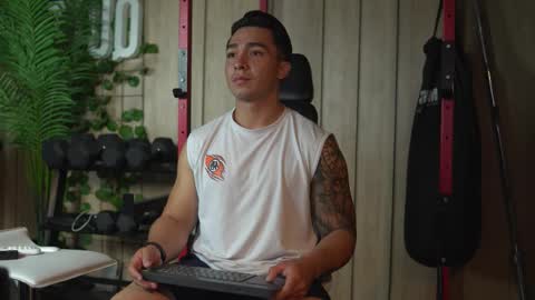 Snapshot of hunk_ryan chatting on October 10, 1:43 pm hunk_ryan online show from October 10, 1:43 pm
