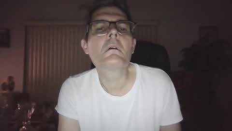 hunkmasclefad458 online show from May 2, 2:16 am