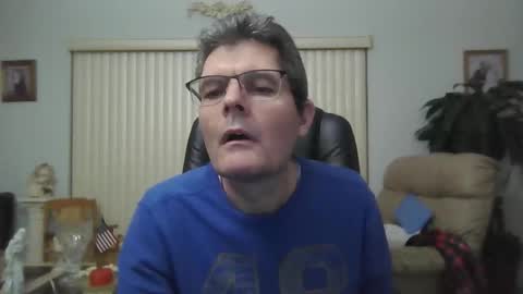 Snapshot of hunkmasclefad458 chatting on May 18, 4:07 am hunkmasclefad458 online show from May 18, 4:07 am