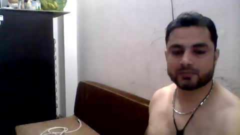 hunkster102 online show from May 1, 3:05 pm