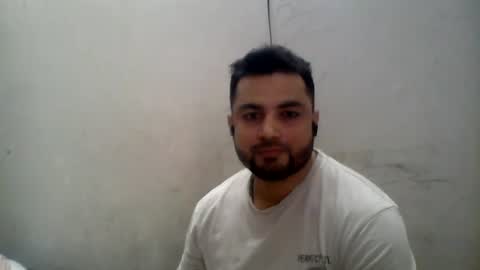 Snapshot of hunkster102 chatting on June 20, 7:11 am hunkster102 online show from June 20, 7:11 am
