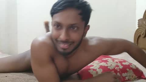 Snapshot of hunky_ariyaan chatting on January 15, 12:10 pm Hunky Ariyaan online show from January 15, 12:10 pm