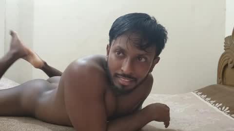 Snapshot of hunky_ariyaan chatting on April 3, 1:53 pm Hunky Ariyaan online show from April 3, 1:53 pm