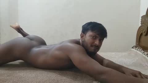 Snapshot of hunky_ariyaan chatting on April 5, 5:43 pm Hunky Ariyaan online show from April 5, 5:43 pm