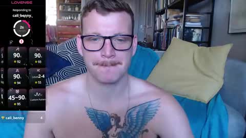 Snapshot of hunky_arthur chatting on December 23, 6:00 am Hunky Arthur online show from December 23, 6:00 am