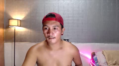 hunkylloyd online show from March 4, 4:51 am