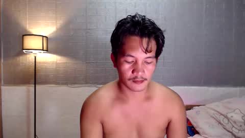 hunkylloyd online show from March 15, 2:50 am