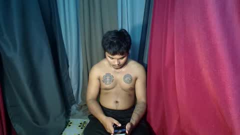 hunkyzeus online show from February 10, 12:20 pm