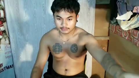 hunkyzeus online show from February 21, 10:49 am