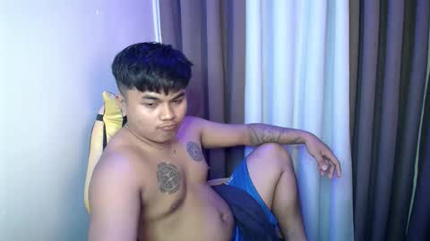 Snapshot of hunkyzeus chatting on May 28, 2:47 pm hunkyzeus online show from May 28, 2:47 pm