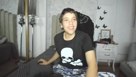 hunter exe  online show from April 17, 6:49 am