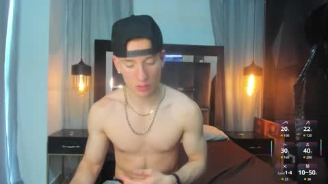 hunterheat_ online show from December 13, 7:53 pm