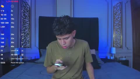 Snapshot of hunterwest06 chatting on July 9, 11:36 am Lucas online show from July 9, 11:36 am