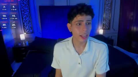 Snapshot of hunterwest06 chatting on July 16, 4:51 am Lucas online show from July 16, 4:51 am