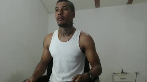 Snapshot of hunting_blondes chatting on March 22, 7:06 pm hunting_blondes online show from March 22, 7:06 pm