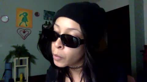 Snapshot of hunyybunz chatting on January 31, 4:36 am Goddess Hunyy online show from January 31, 4:36 am