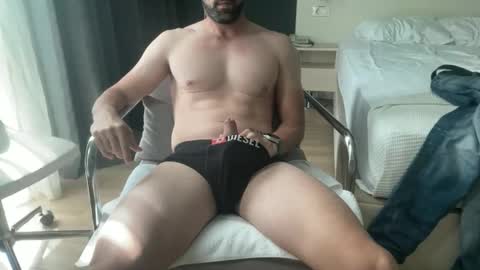 huracan01 online show from September 20, 10:05 am