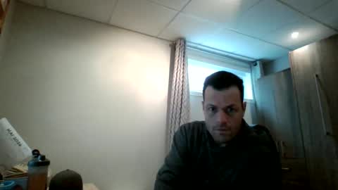 Snapshot of hurley7890 chatting on June 1, 1:24 pm hurley7890 online show from June 1, 1:24 pm